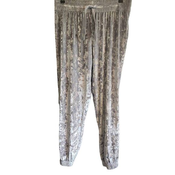 Victoria's Secret Velour Joggers Lounge Pants Size Medium - Picture 1 of 3